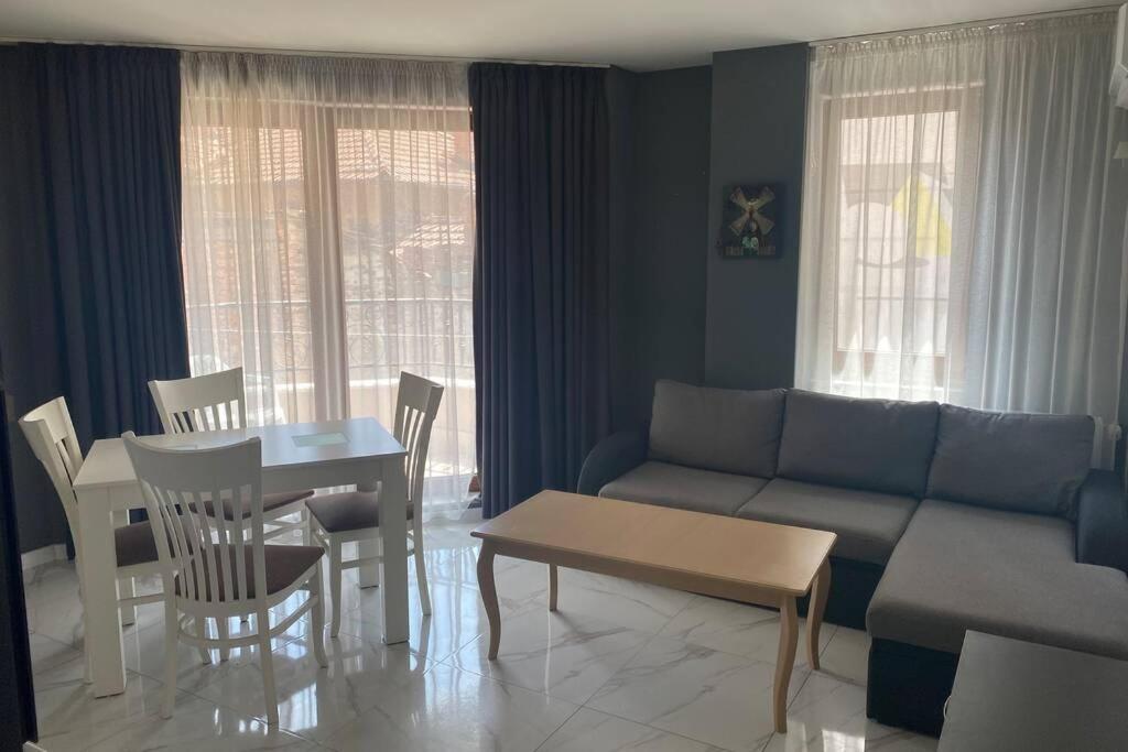 Markapart 2 - Apartment In Downtown Rusze Kültér fotó