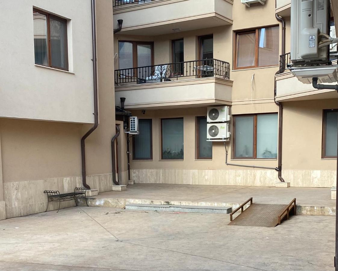Markapart 2 - Apartment In Downtown Rusze Kültér fotó
